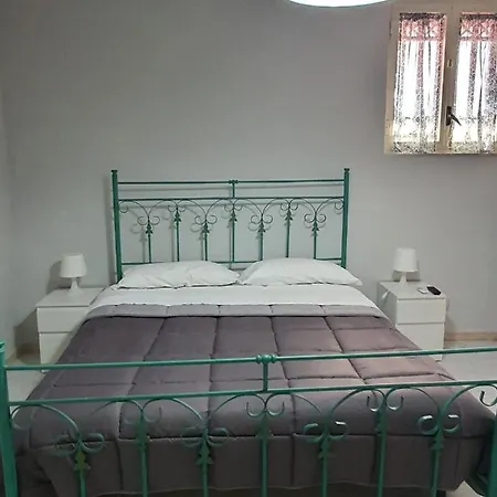 Neapolis Couette-café 4*